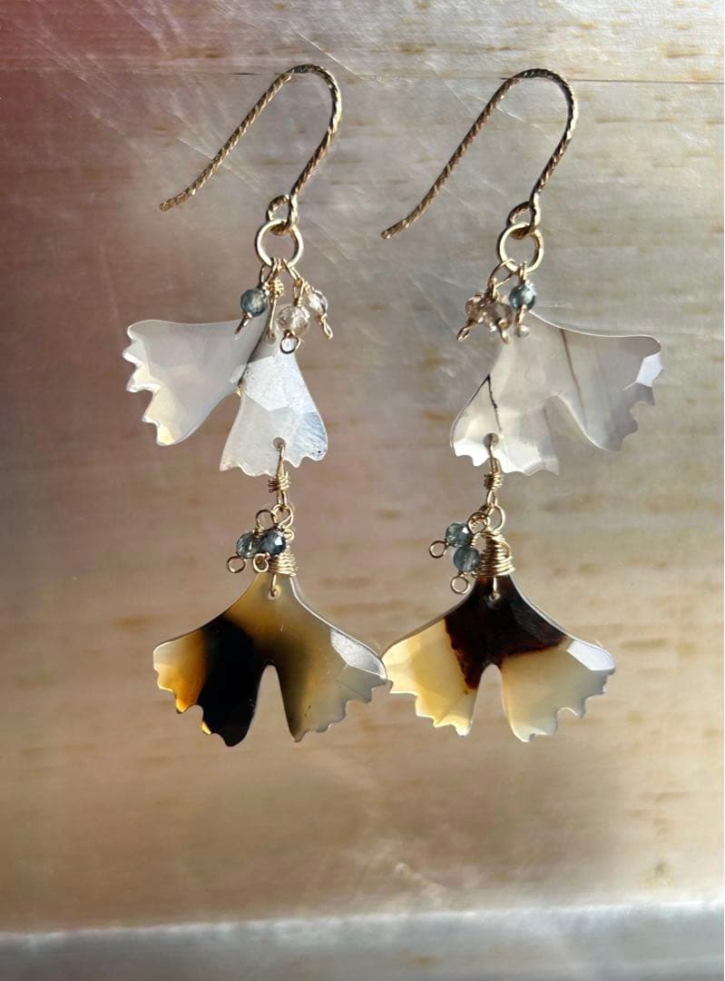 Sale❣️モンタナアゲートいちょうカービング＆グリーンサファイアピアス14kgf