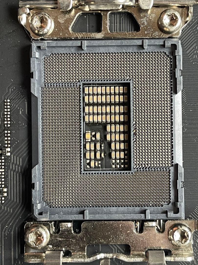 ジャンクASUS TUF GAMING Z790-PLUS WiFi D4