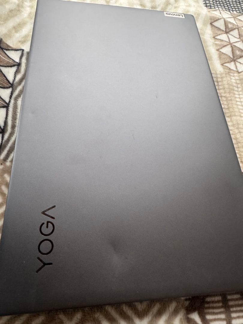 Lenovo Yoga ノートPC グレー Carbon