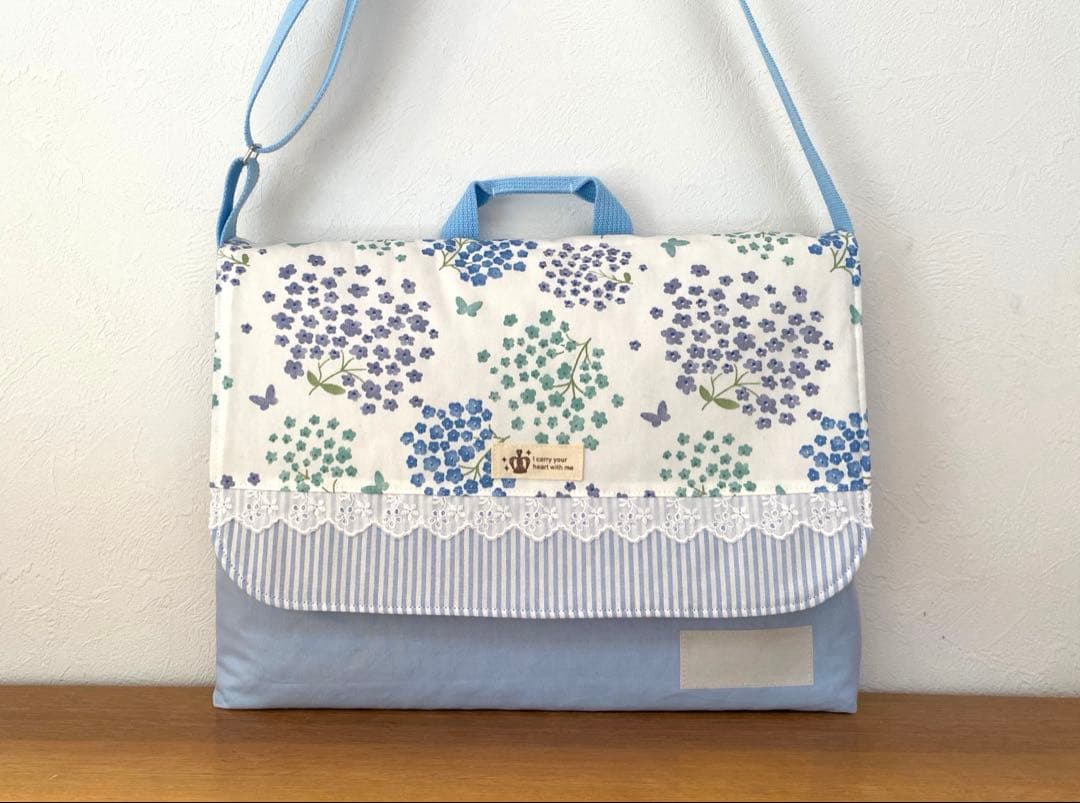 リクエスト品　ハンドメイド　入園入学準備　図書袋　ふわふわフラワー　ブルー