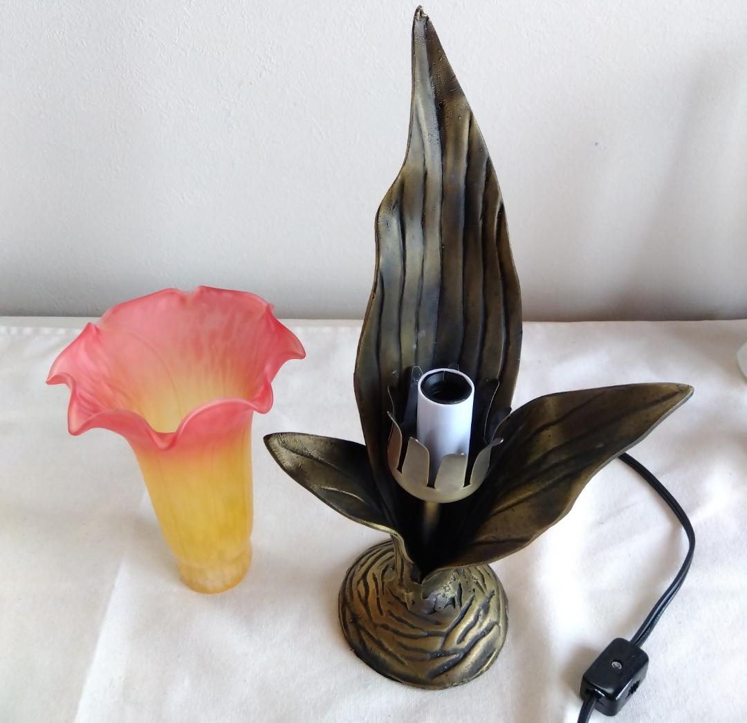 アンティーク リリー テーブルランプ フラワーシェード