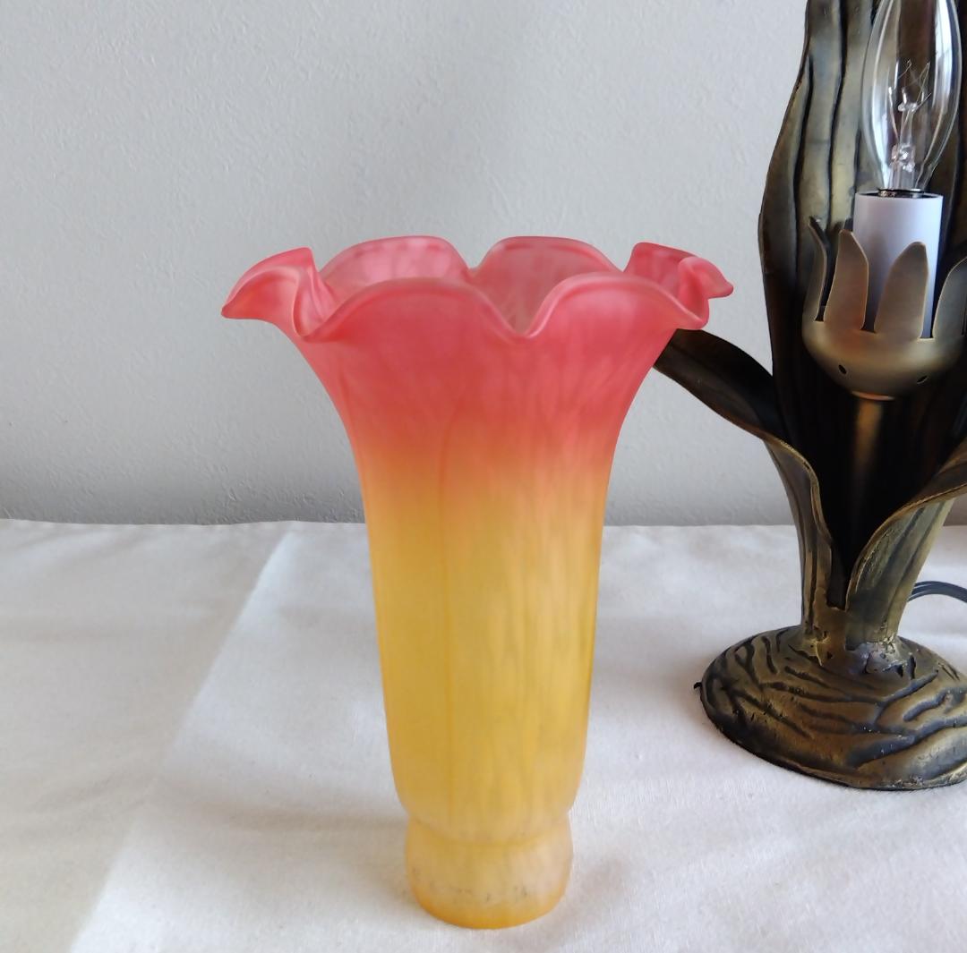 アンティーク リリー テーブルランプ フラワーシェード