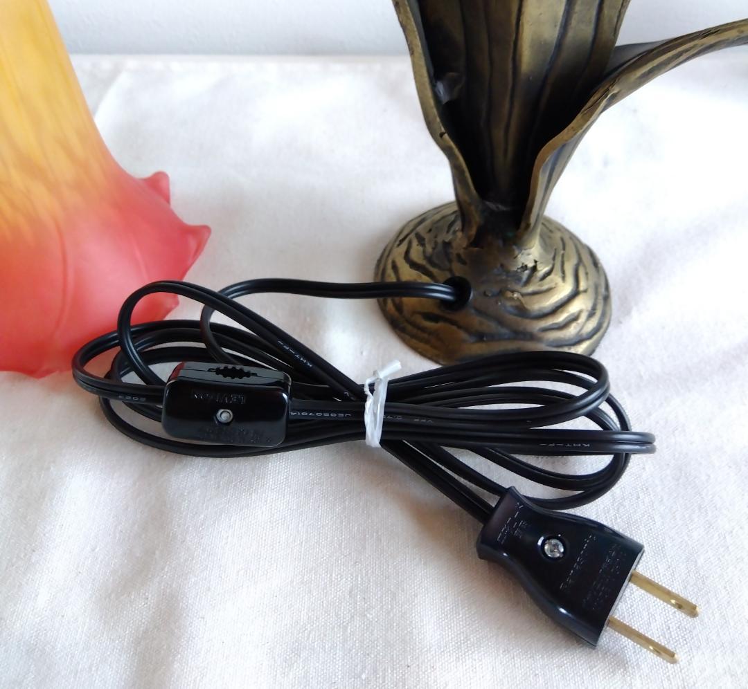 アンティーク リリー テーブルランプ フラワーシェード