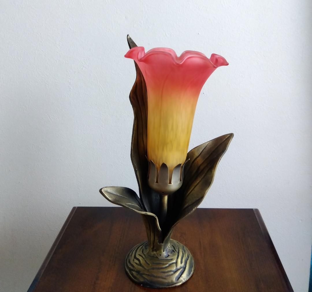 アンティーク リリー テーブルランプ フラワーシェード