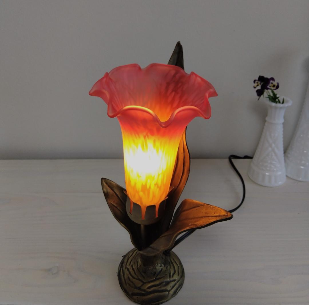 アンティーク リリー テーブルランプ フラワーシェード