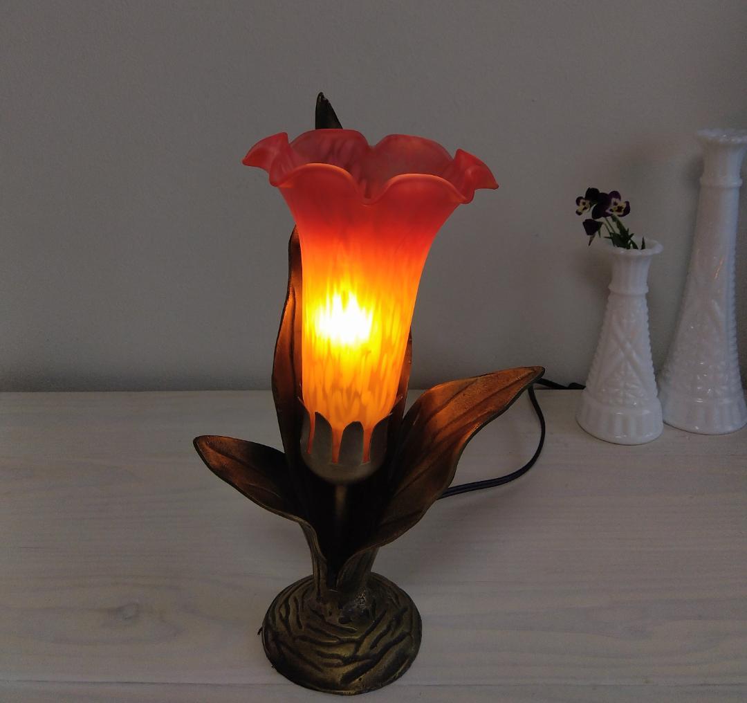 アンティーク リリー テーブルランプ フラワーシェード