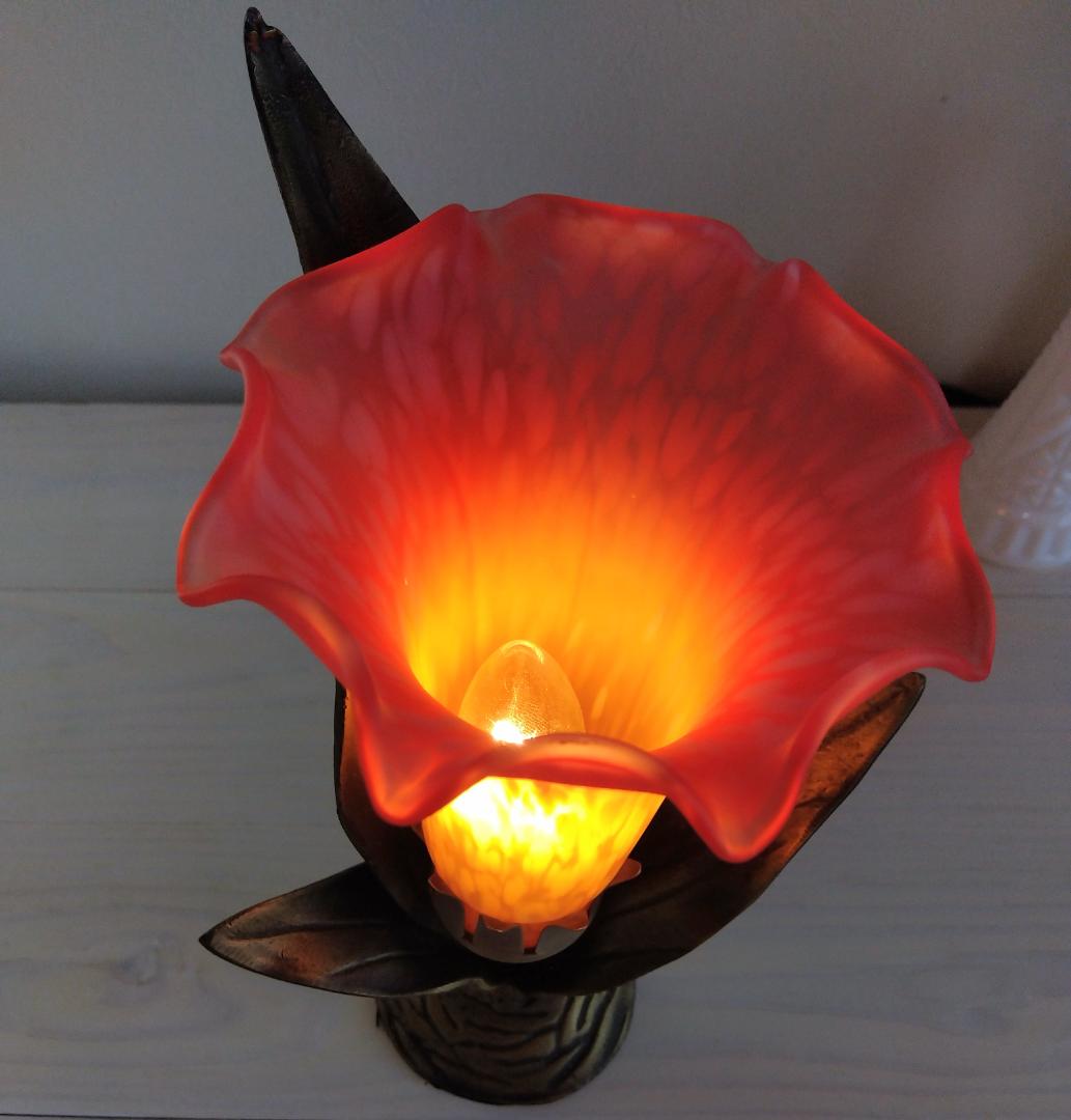 アンティーク リリー テーブルランプ フラワーシェード