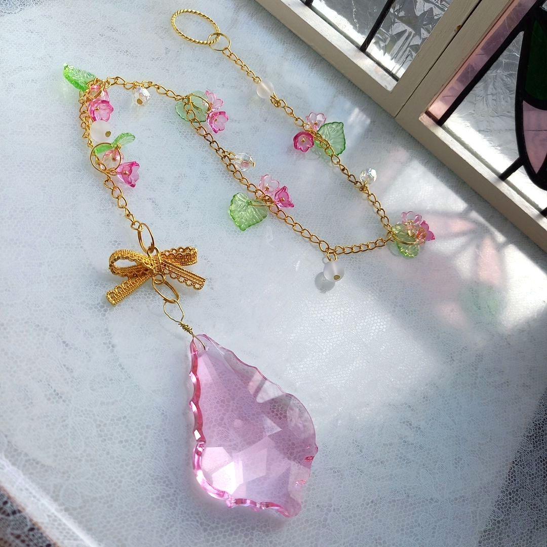 専用ページです(♡´▽`♡)♥「キラキラピンクのお花のペンデローク♡」
