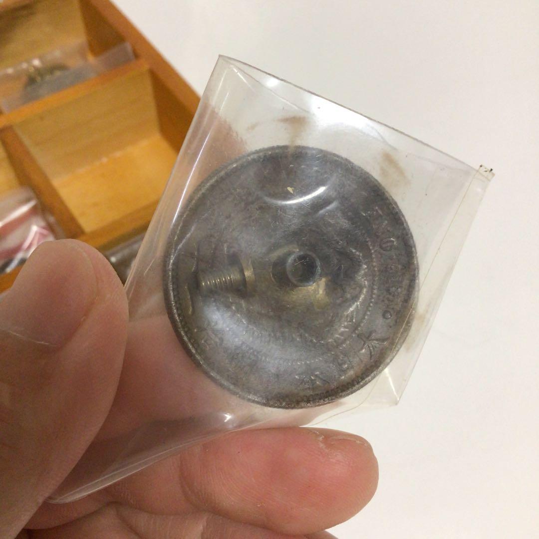 　コンチョ　加工　セット　飾りボタン　木製コレクションボックス デザイン