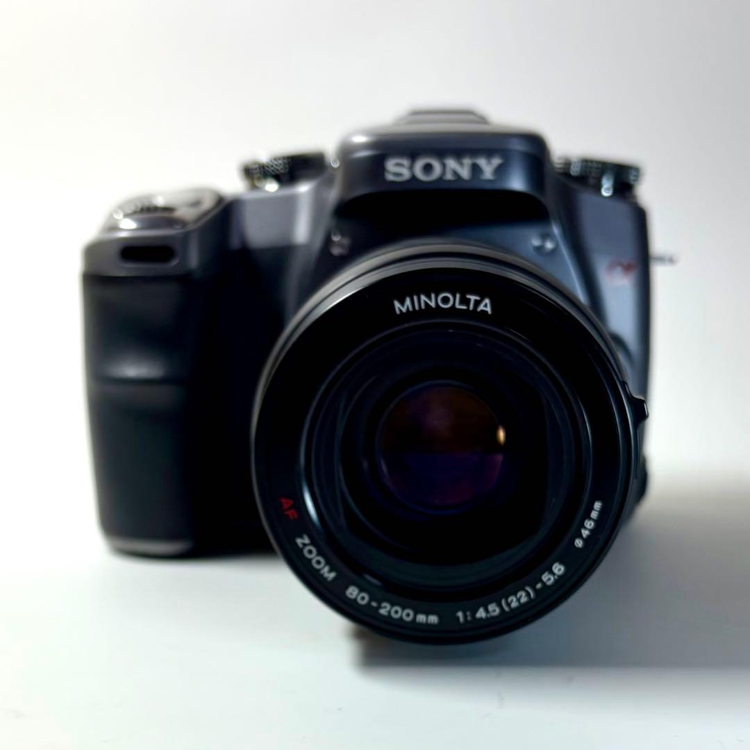 SONY α100 + ズーム2本（80~200mm, 35~105mm）