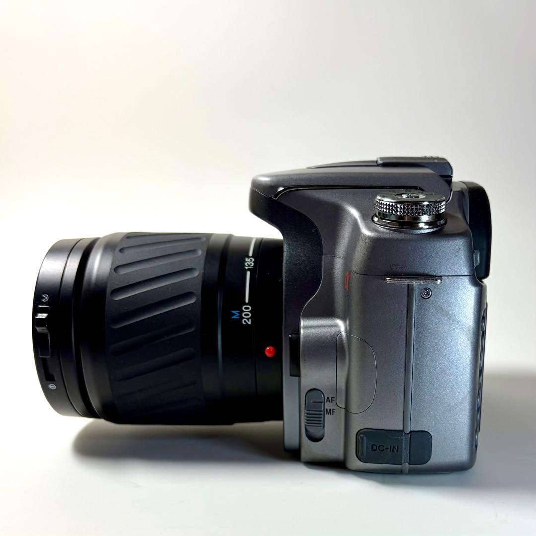 SONY α100 + ズーム2本（80~200mm, 35~105mm）