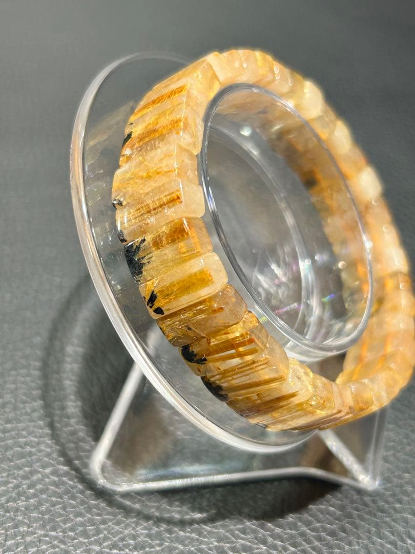 【お値下げ中】高品質 タイチンルチル ゴールド バングル　 贈答用箱付き