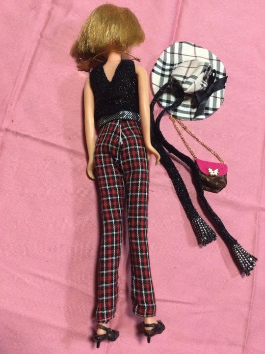 タカラ　ヘソ出し　モデルルックスでオシャレなジェニー　可愛い❤️