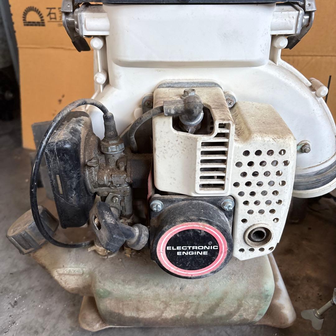 丸山　背負動力散布機　MD3020