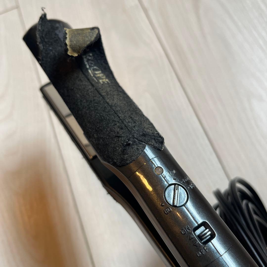 【ジャンク／使用不可／危険の可能性あり】ヘアオペ　プラチナ輝髪アイロン　ブラック