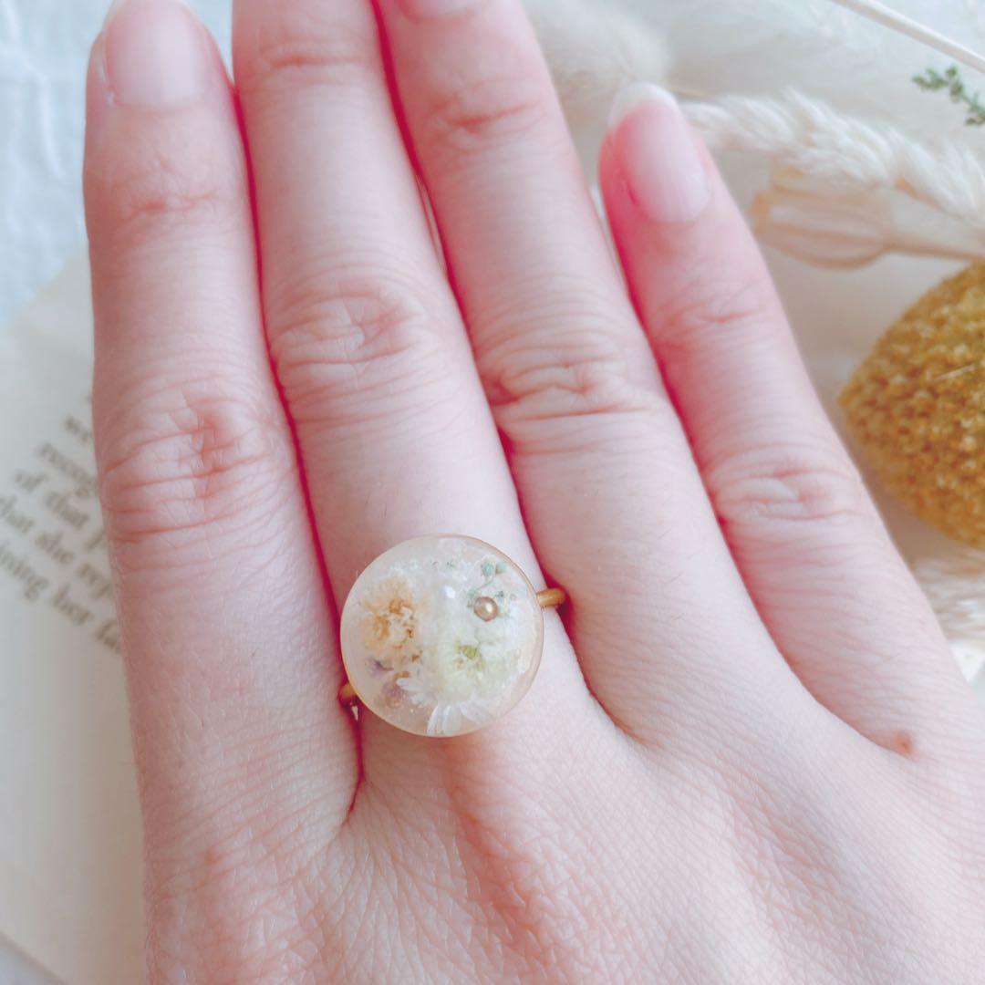 SALE★レジンリング　指輪　ベージュ　オレンジ　イエロー　サイズフリー