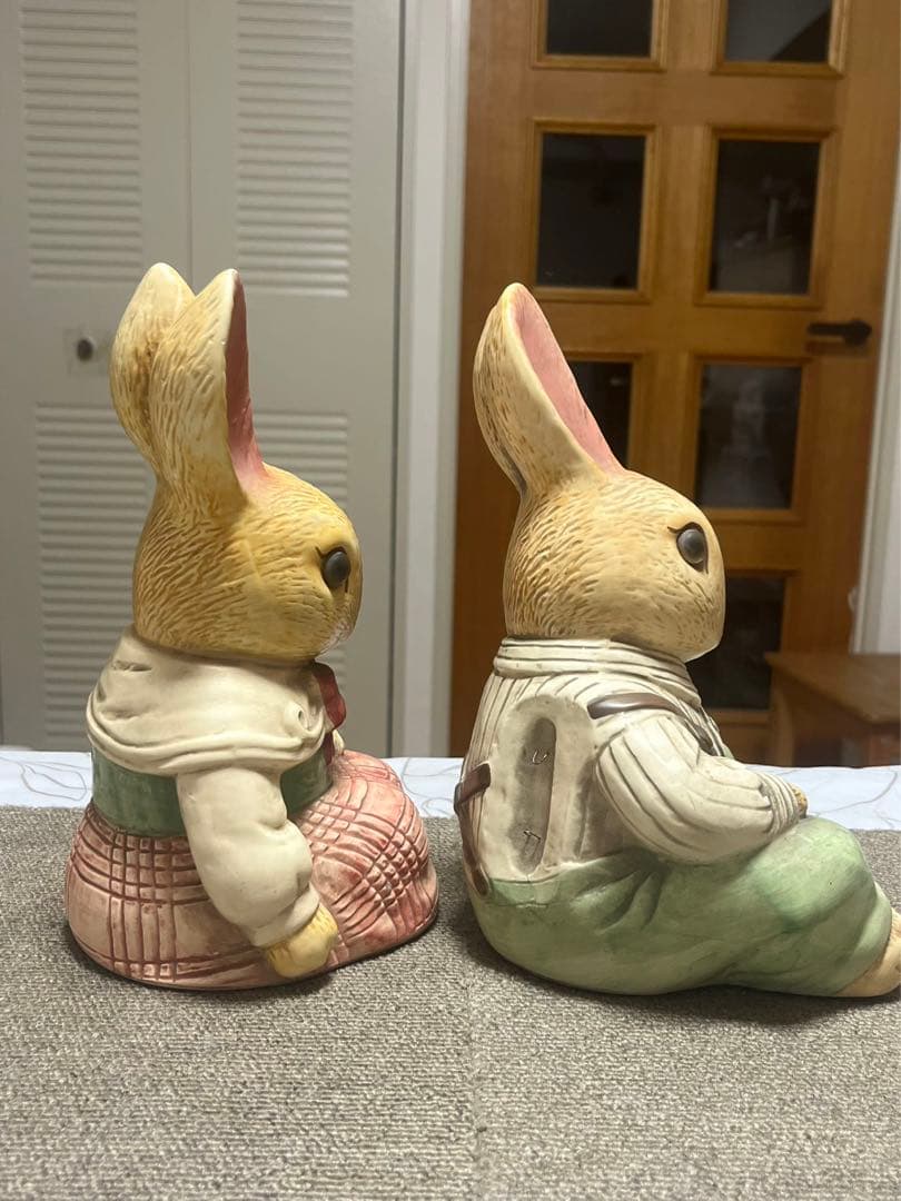 陶器製ピーター・ラビット　うさぎ　フィギュア2点セット