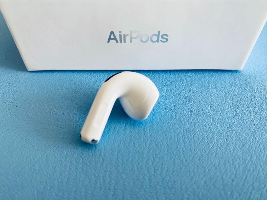 AirPods 第4世代 R片耳 右耳のみ イヤホン A3055 YMUG