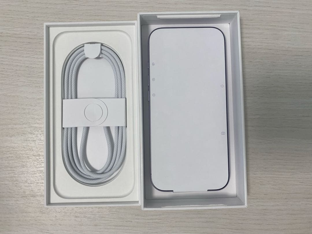 Apple iPhone 17ラベンダー 本体 256GB
