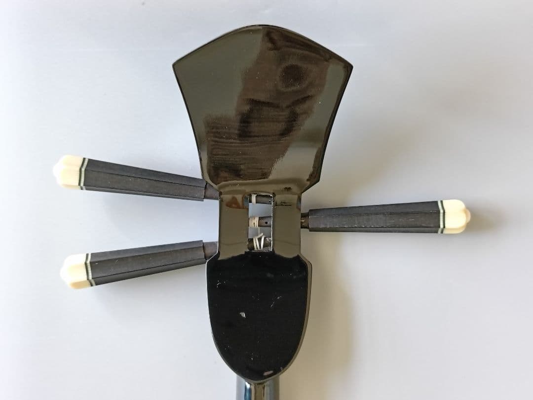 戦名工佐久本盛信作西平開鐘型三線 ※蒐集家でも一生に一度出会えるかの作品