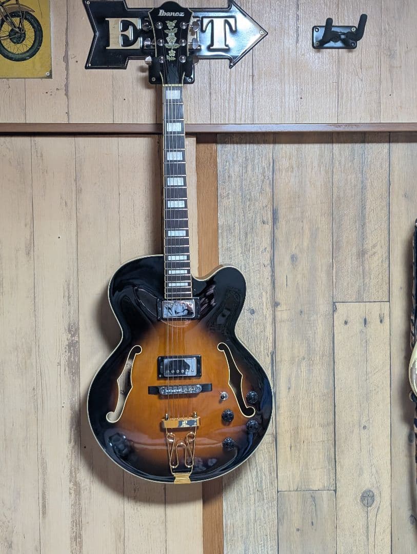 フルアコ　Ibanez　AF75vsb