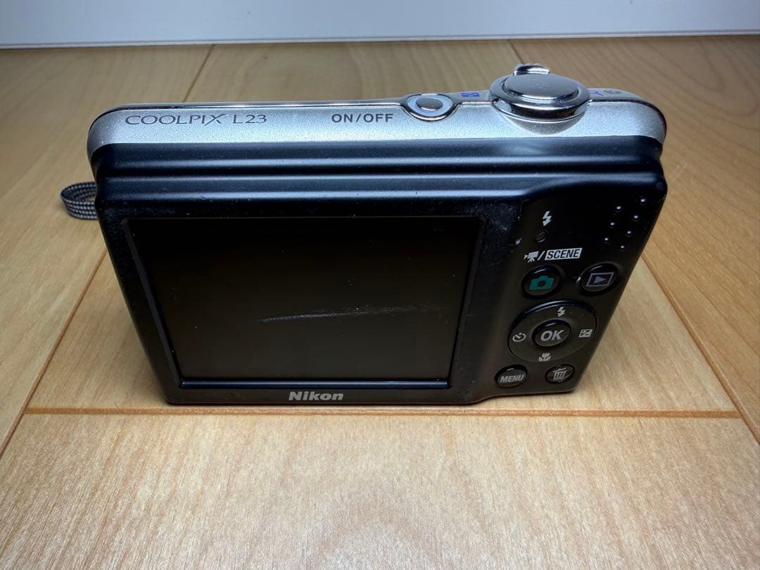 きょろ助　3点デジカメNikon COOLPIX L23 シルバ