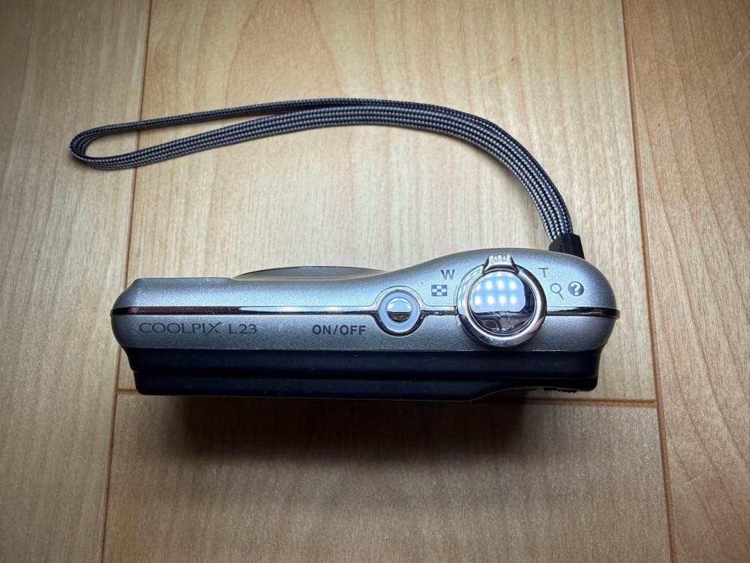 きょろ助　3点デジカメNikon COOLPIX L23 シルバ