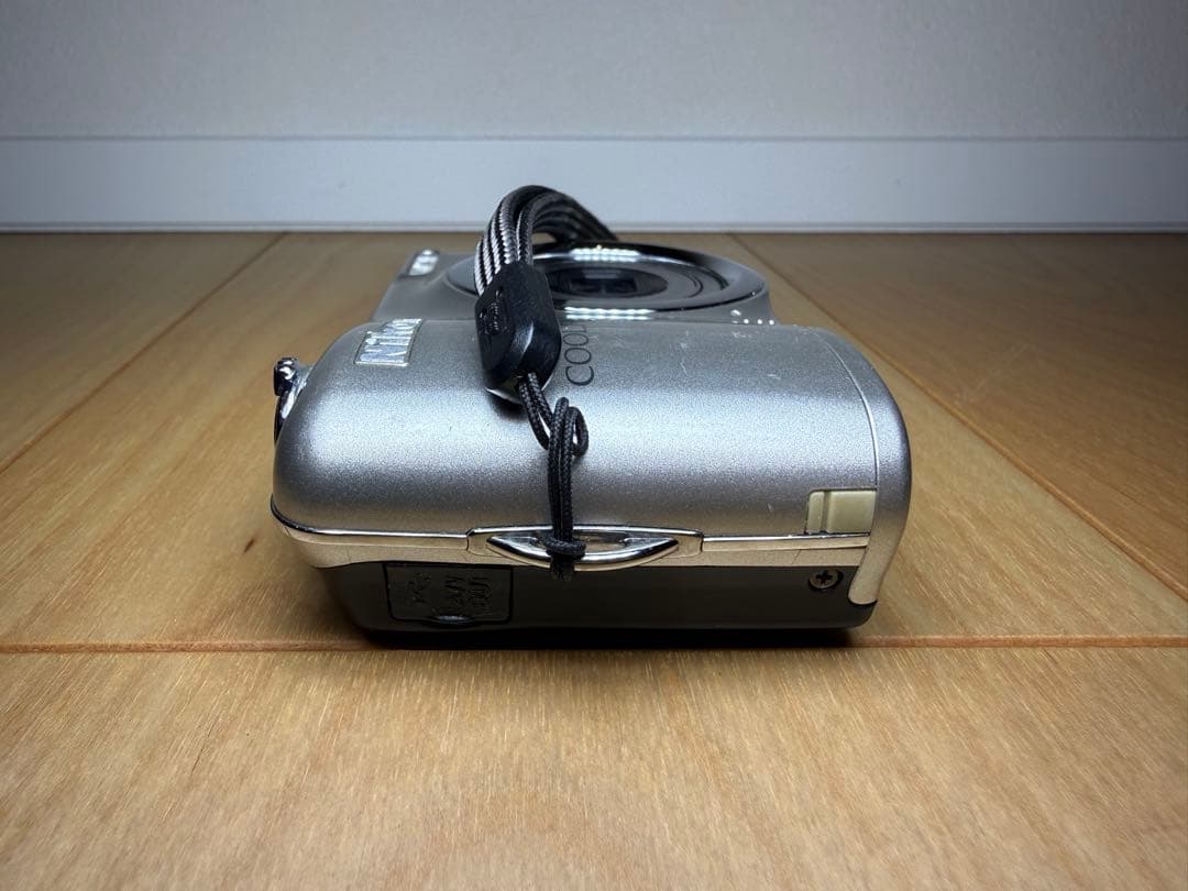 きょろ助　3点デジカメNikon COOLPIX L23 シルバ