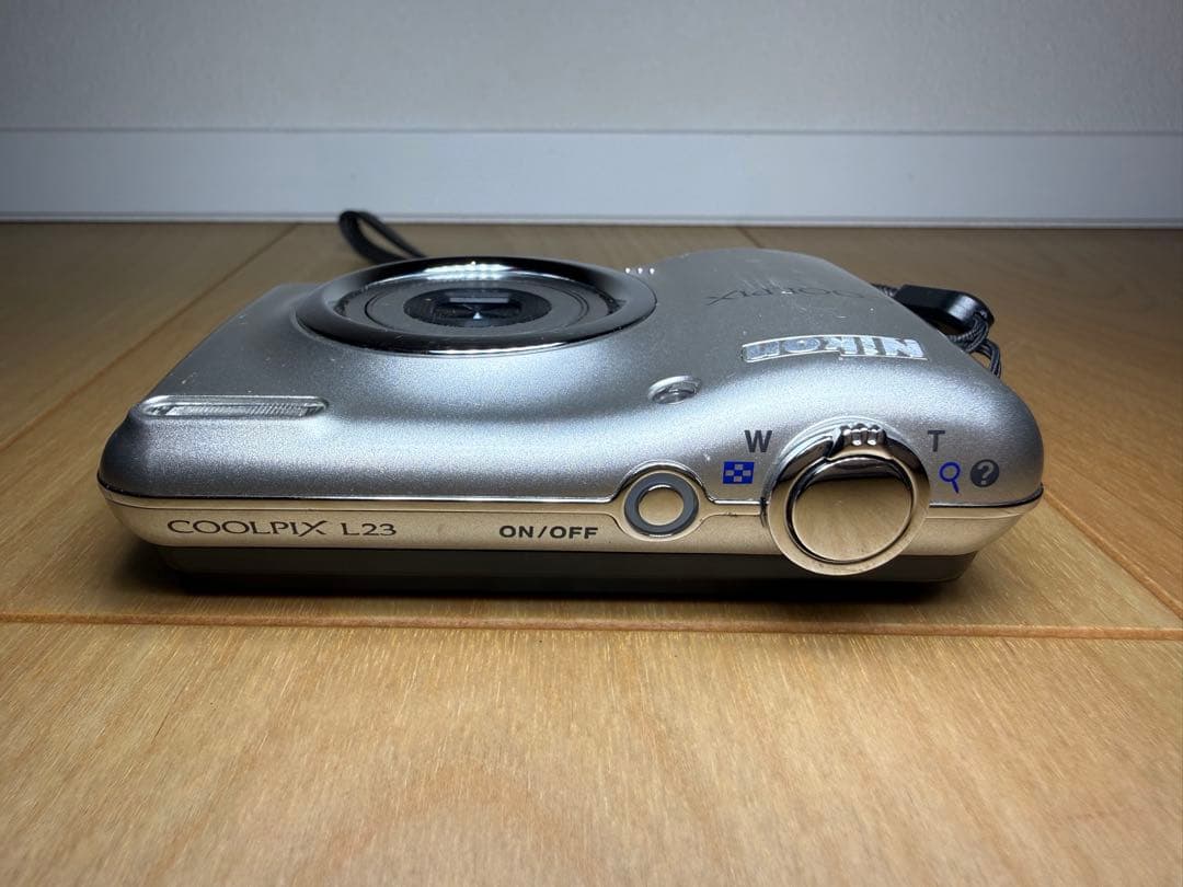きょろ助　3点デジカメNikon COOLPIX L23 シルバ