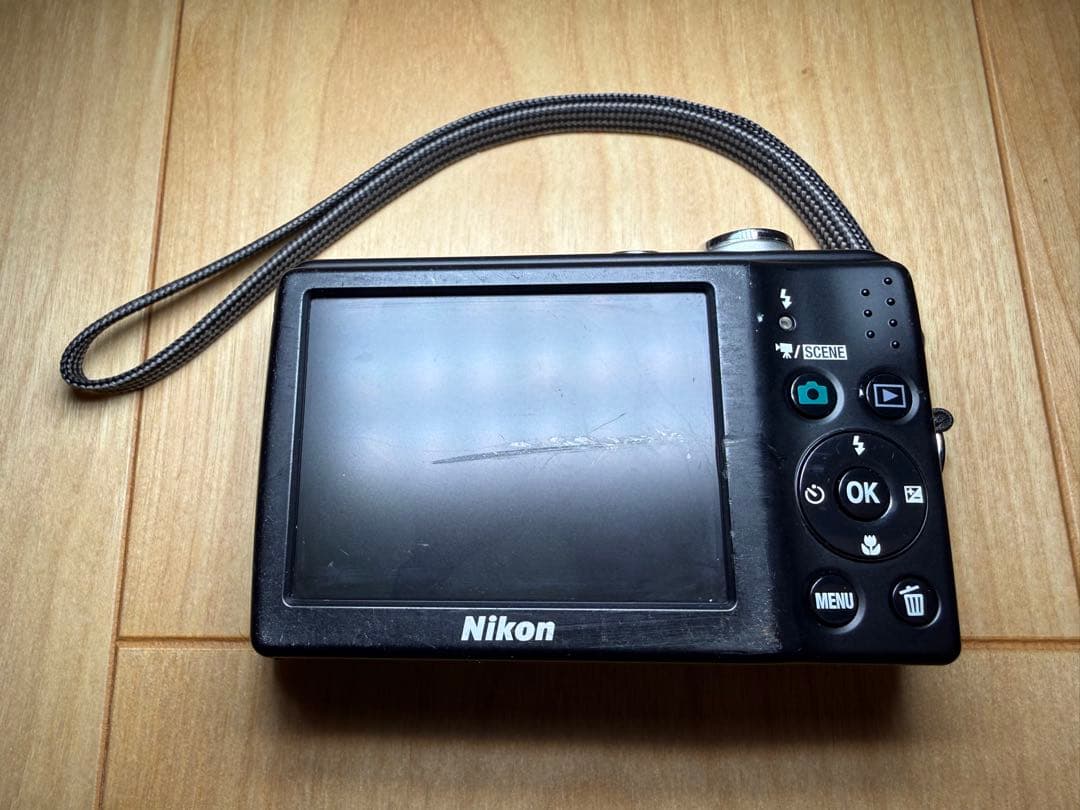 きょろ助　3点デジカメNikon COOLPIX L23 シルバ