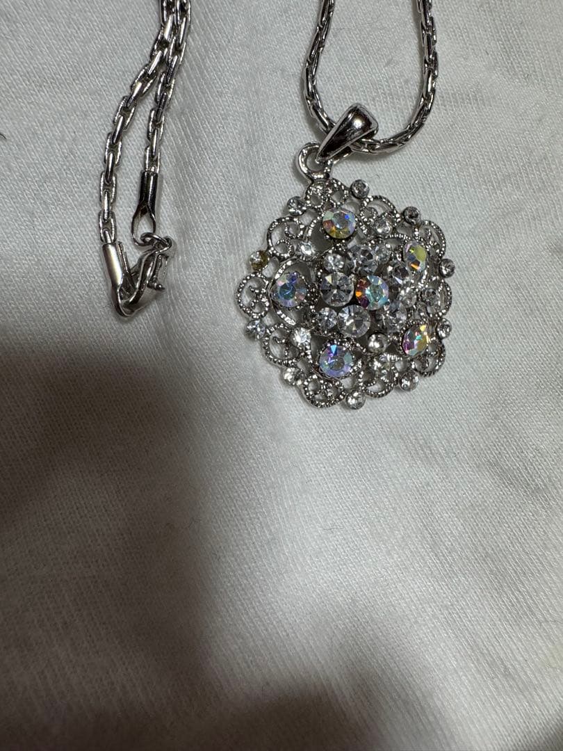 シルバー　ジルコニア　ネックレス