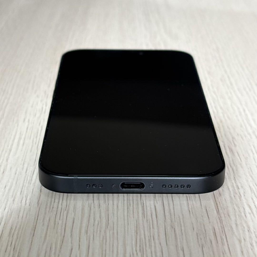 【美品】 iPhone15 256GB ブラック SIMフリー