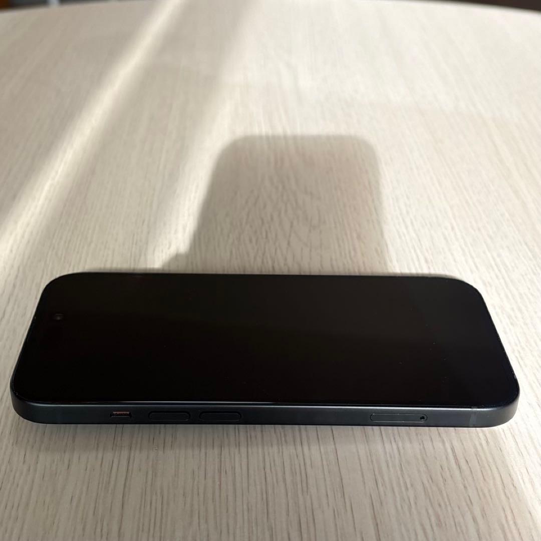 【美品】 iPhone15 256GB ブラック SIMフリー