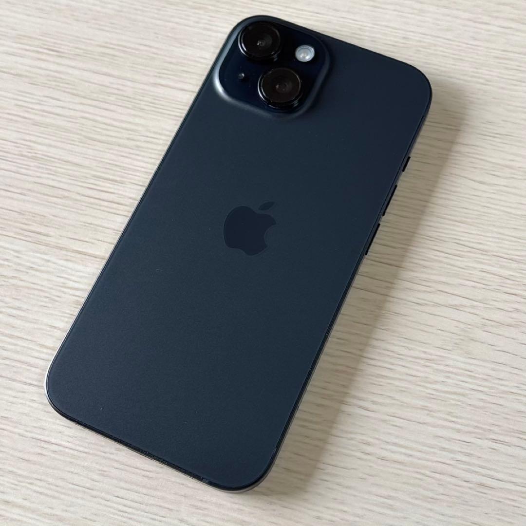 【美品】 iPhone15 256GB ブラック SIMフリー