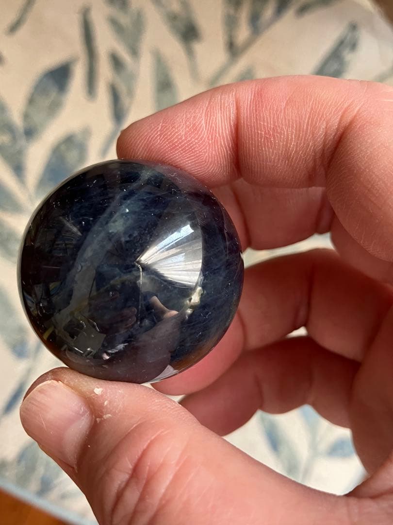 はち。さま専用アイオライトサンストーン　スフィア　天然石置物　C73