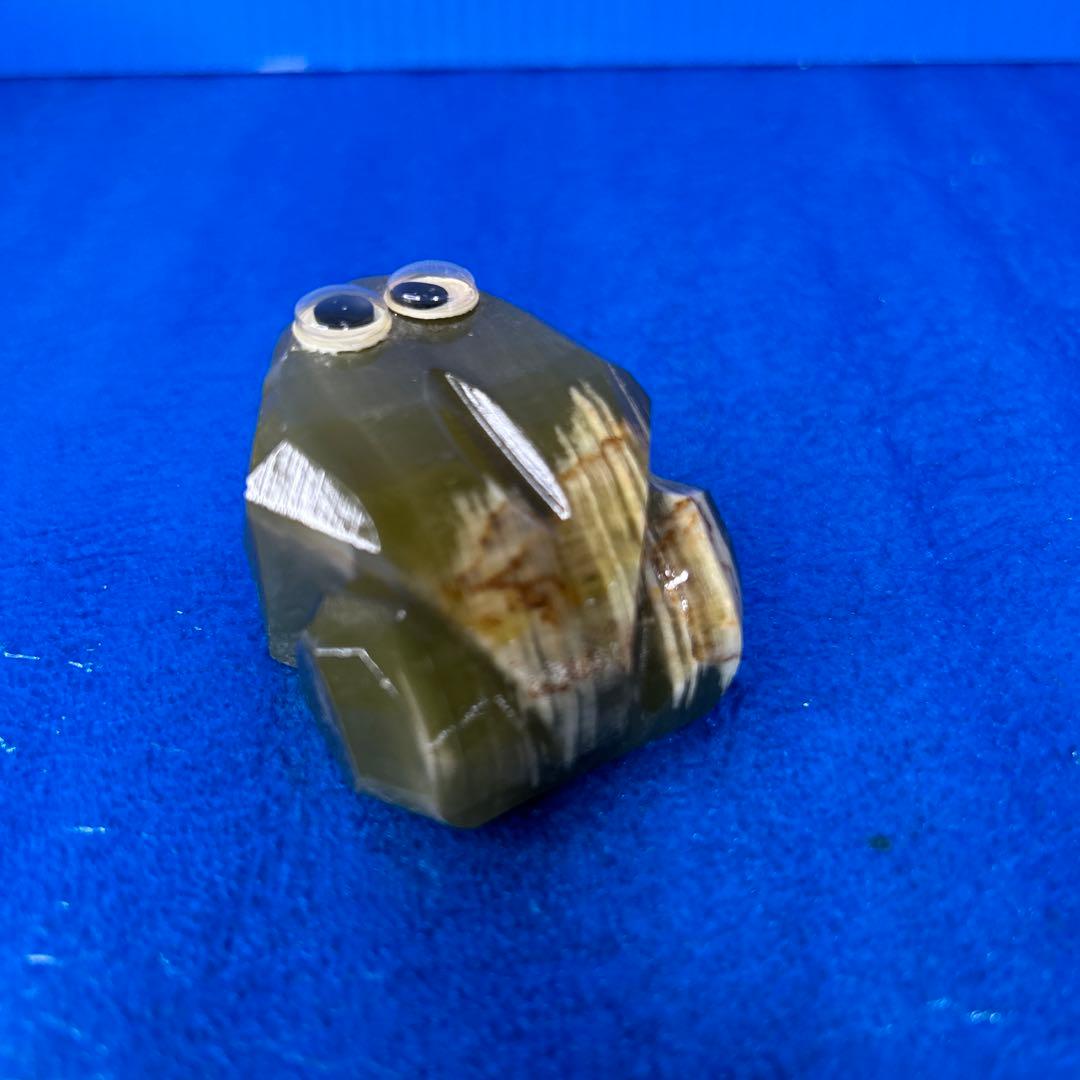 瑪瑙石 カエル置物　メノウ石　お金がカエル置物　パワーストーン置物