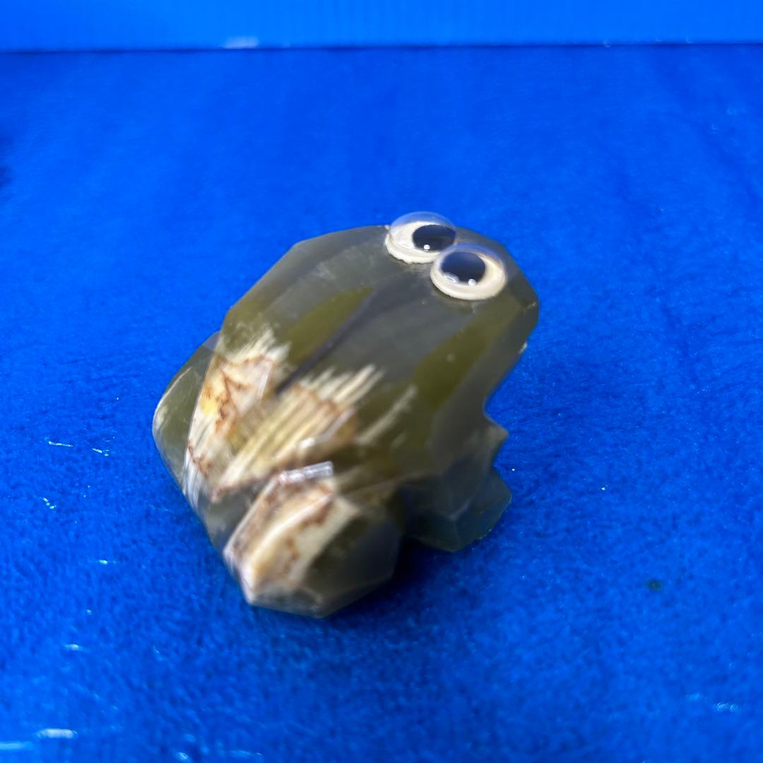 瑪瑙石 カエル置物　メノウ石　お金がカエル置物　パワーストーン置物