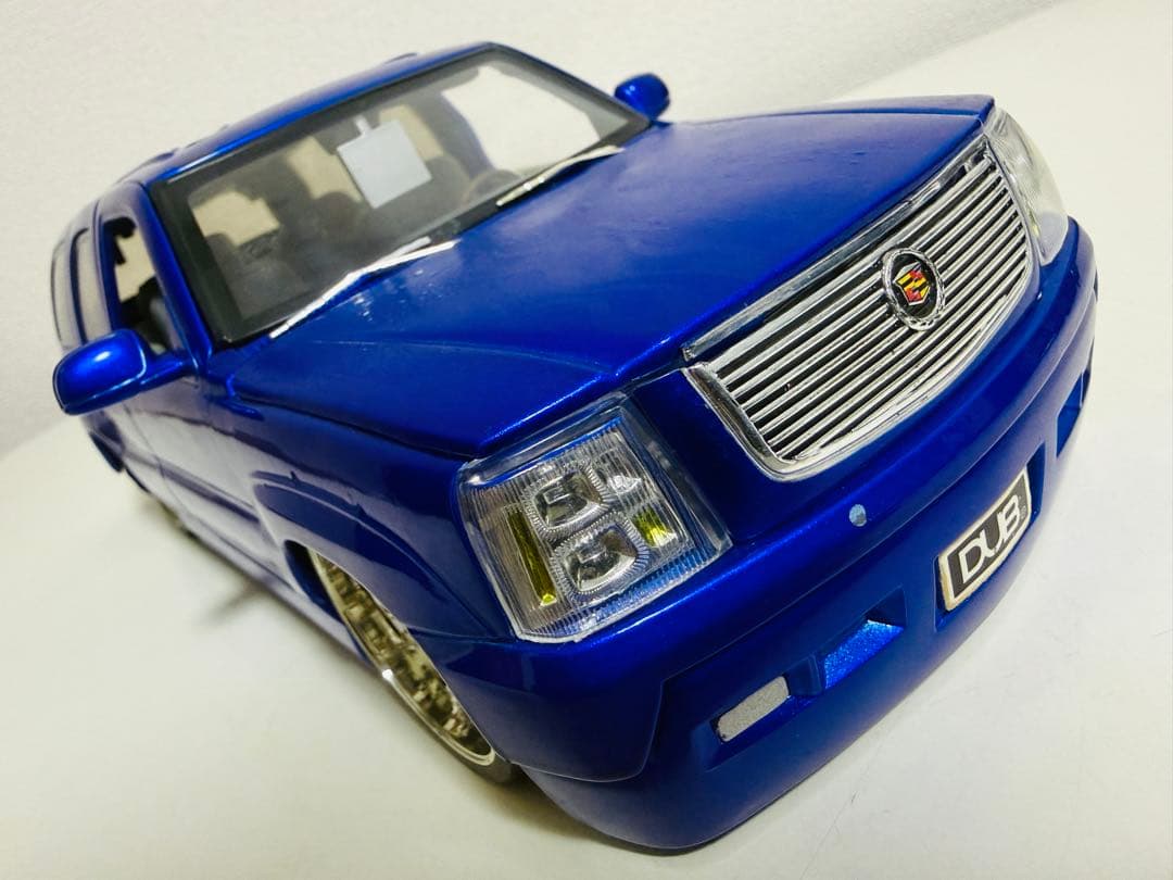 Jada/'02 Cadillacキャデラック エスカレード DUB 1/18