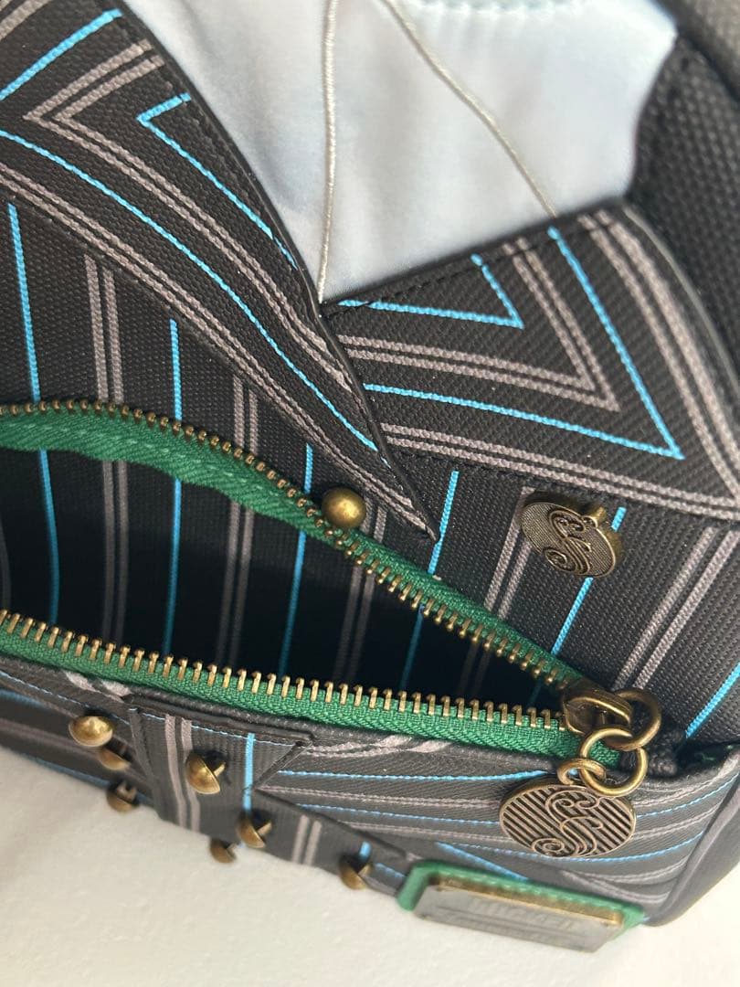 ウィキッド　wicked エルファバ　グリンダ　ラウンジフライ　リュックサック