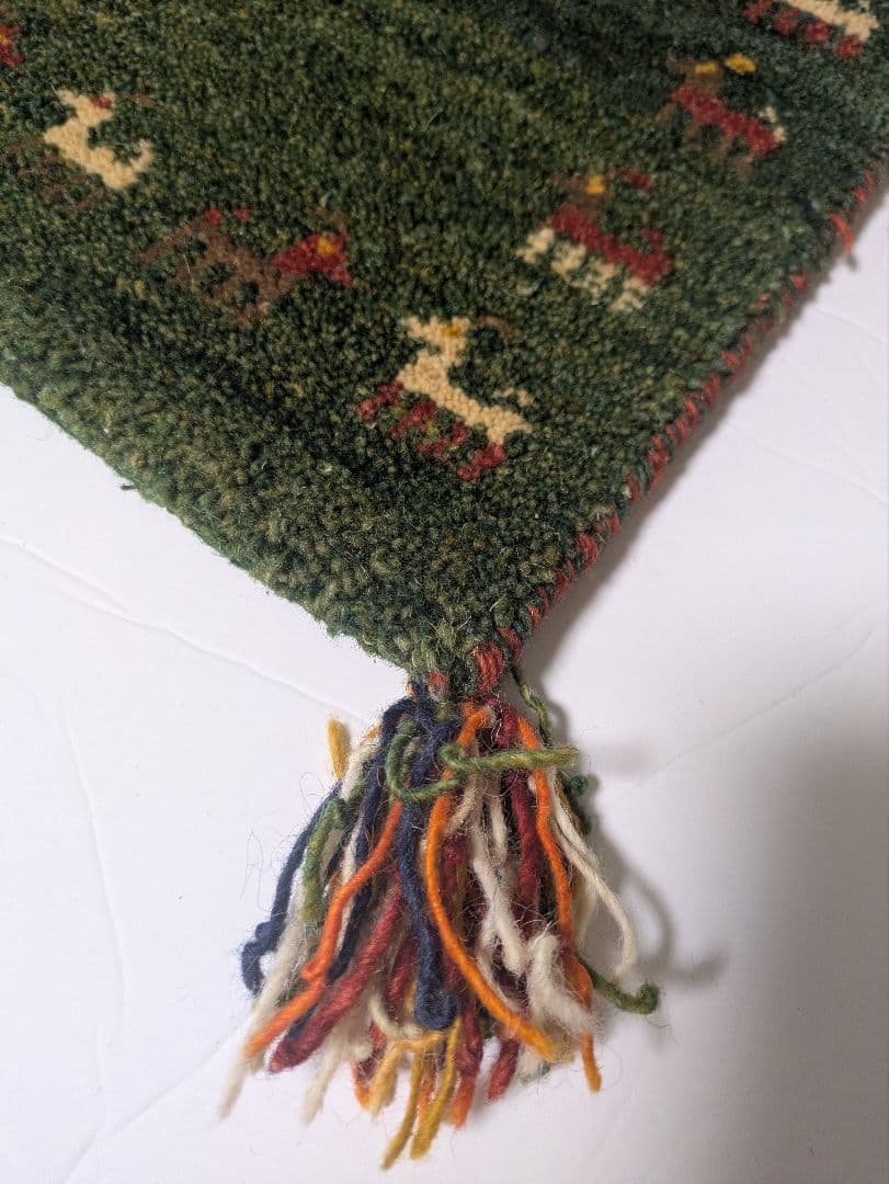 ギャベ 38cm × 38cm ウール 100%　グリーン　ベージュ　2種