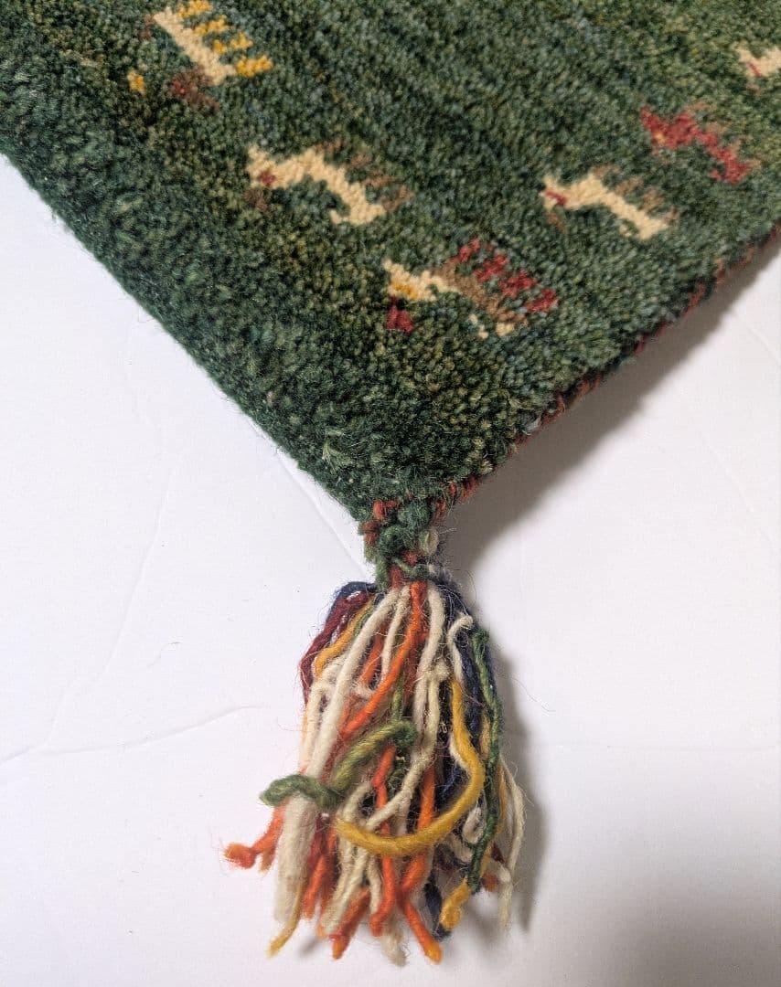 ギャベ 38cm × 38cm ウール 100%　グリーン　ベージュ　2種