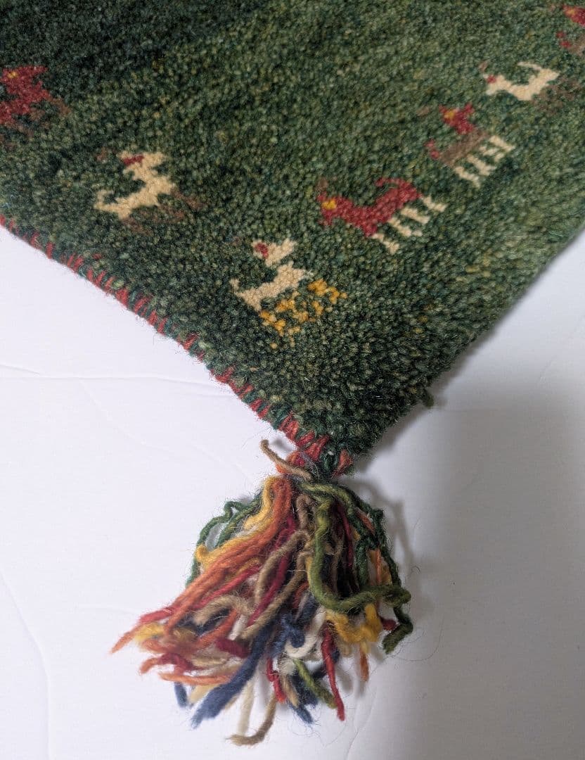 ギャベ 38cm × 38cm ウール 100%　グリーン　ベージュ　2種