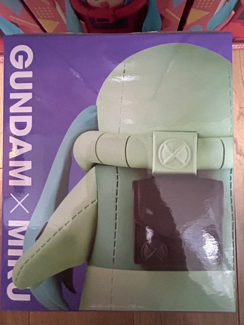 ガンダム45周年×初音ミク フィギュア ザクぐるみ シャアザクぐるみ