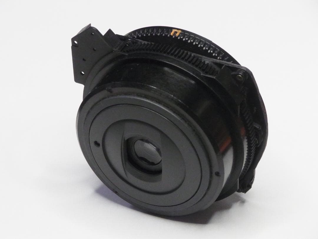 GFX用自作レンズ　60mm　F12.3　(もとはチェキ)