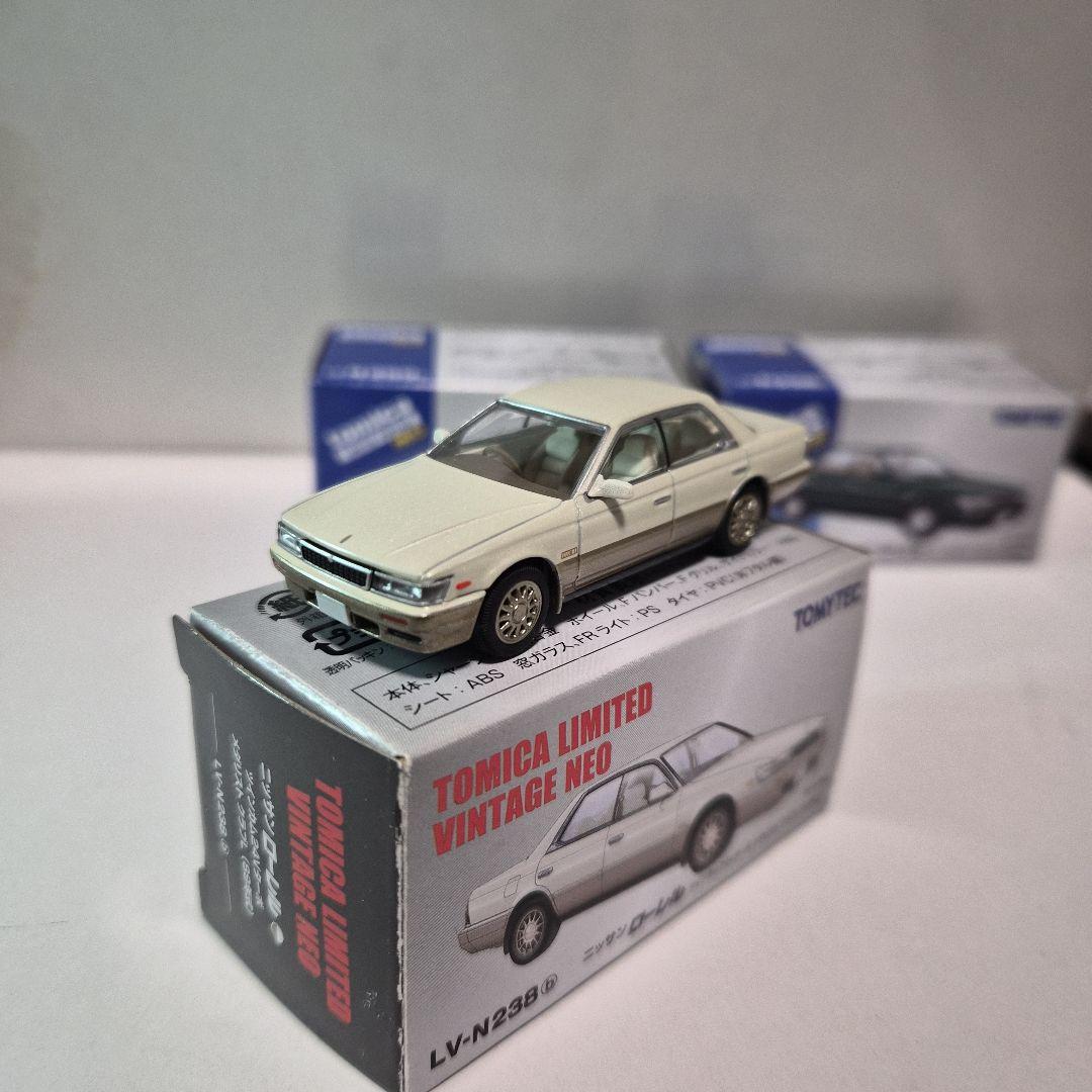 なおトミカリミテッドヴィンテージネオ 日産ローレル３台
