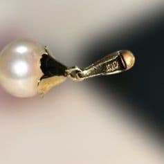 （本物）ホワイト真珠ペンダント「K18パール付Top総重量0.6g」K18金