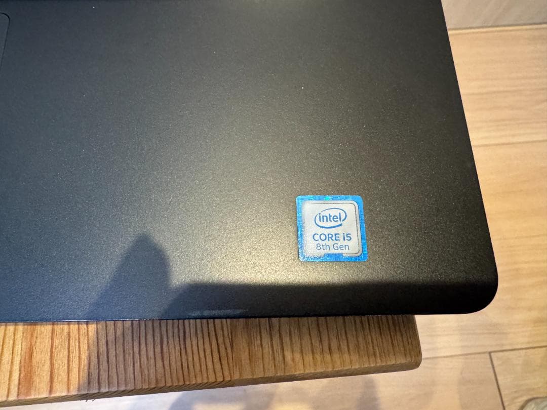 ノートパソコン DELL vostro5581