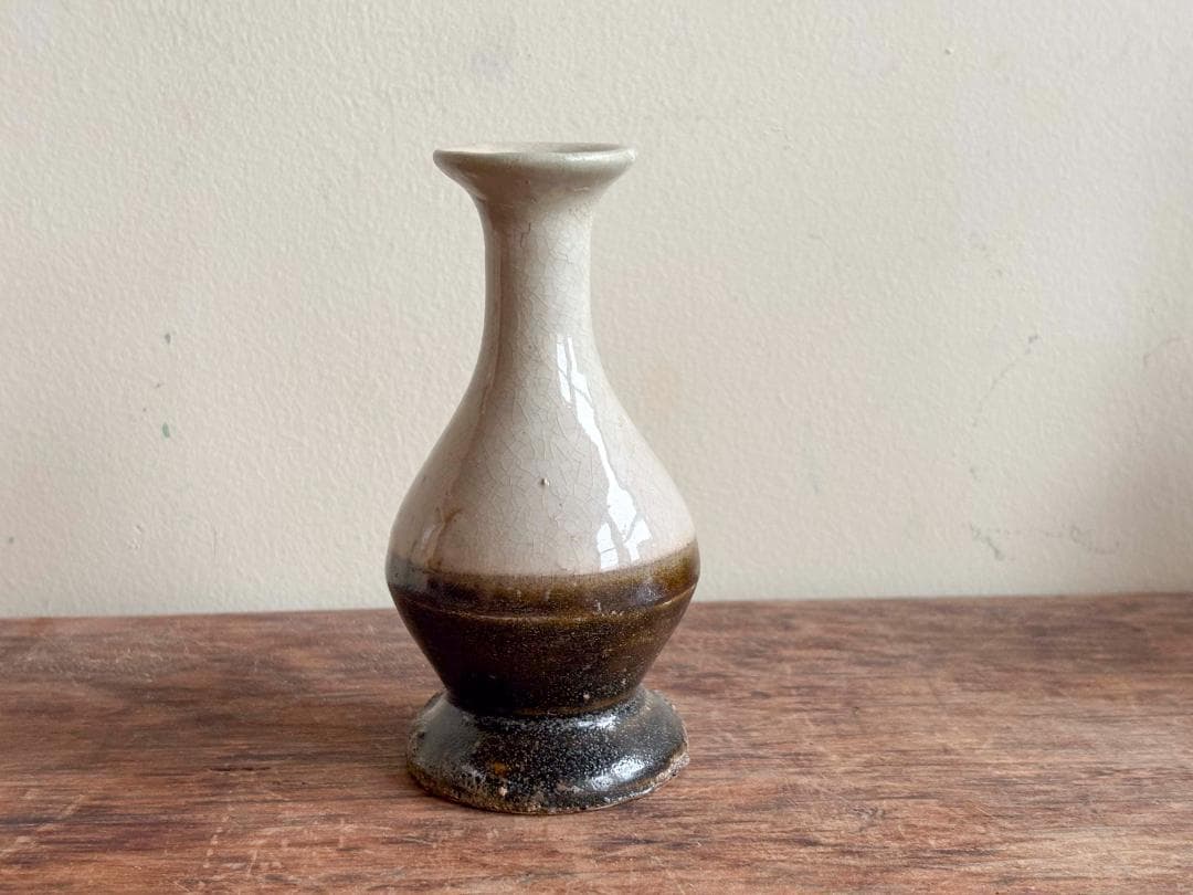 古い沖縄の花器　壺屋焼　瓶子　２彩釉　掻き分け　希小品　ビンテージ