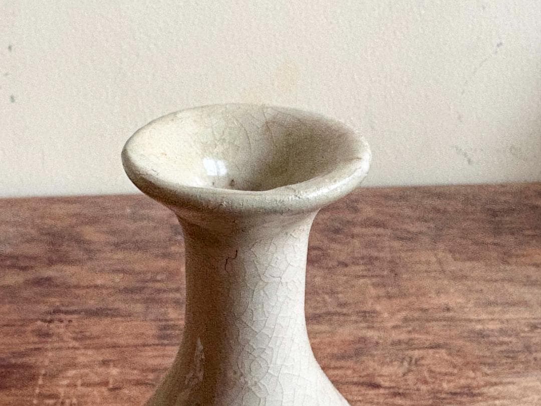 古い沖縄の花器　壺屋焼　瓶子　２彩釉　掻き分け　希小品　ビンテージ