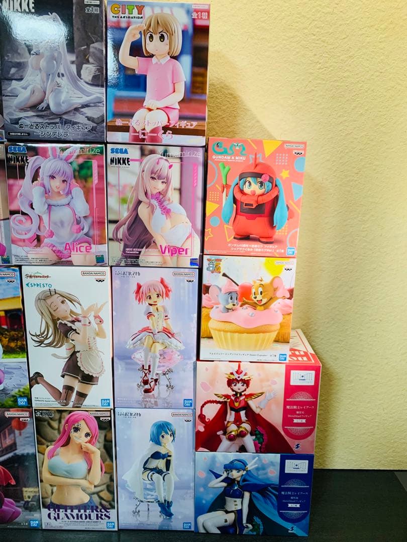 【新品未開封】美少女フィギュア16体セット NIKKE・レイアース・まどマギ　他